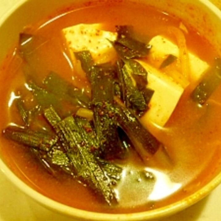 キムチの素で豆腐ニラスープ